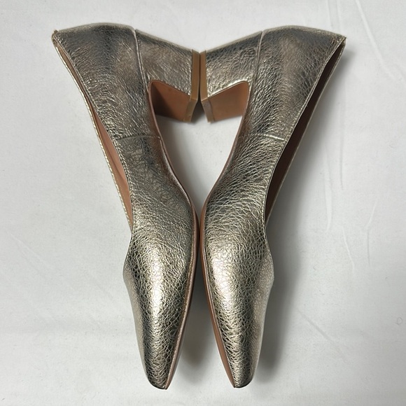 Paolo Gold Metallic Heels Sleek Design with Pointed Toe - Picture 3 of 11
